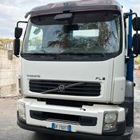 Autocarro VOLVO FL240 - 180 q.li PTT