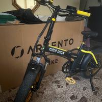 Bici elettrica mini max Argento