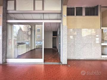 Attività / Licenza di 55 m² con 1 locale a Biella