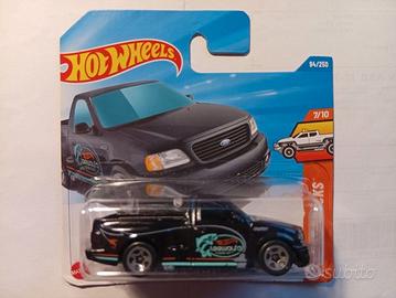 Hot Wheels 2025 '99 Ford F-150 SVTLightning 94/250