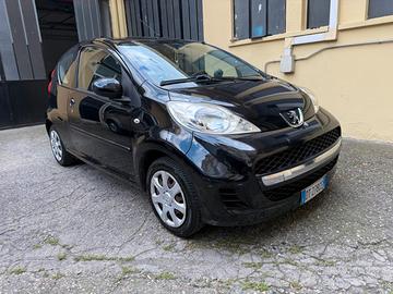 Peugeot 107 3 Porte 107 1.0 12v Active (plaisir) 3