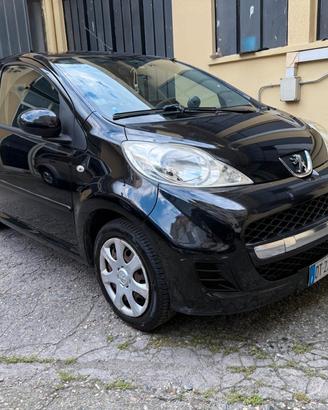 Peugeot 107 3 Porte 107 1.0 12v Active (plaisir) 3