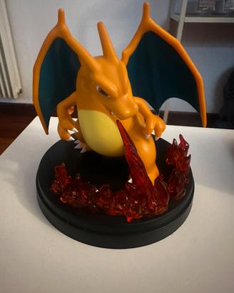 Pokemon Charizard  Statua