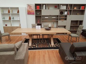 Tavolo allungabile in rovere chiaro