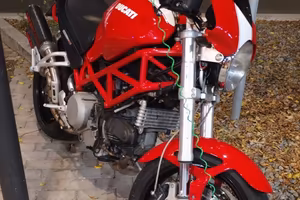 DUCATI MONSTER S2R 