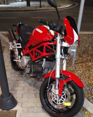 DUCATI MONSTER S2R 