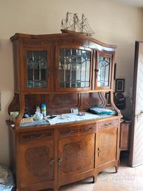 Vetrinetta cristalli era con comodino da salone.