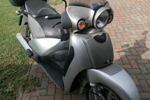 Aprilia Scarabeo 200 GT motore Piaggio