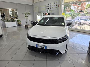 Opel Corsa 1.2 100cv GS MT6