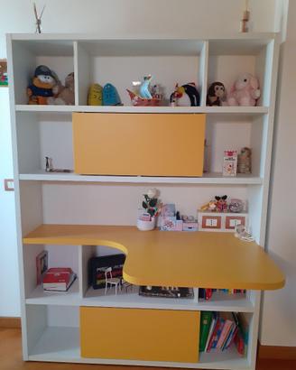 Scrivania / libreria