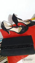 Borsa e scarpe nere da cerimonia