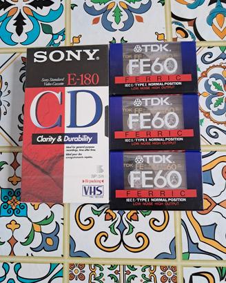 audiocassette e videocassetta nuove