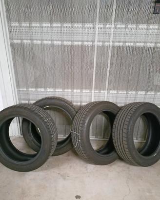 Treno pneumatici estivo Bridgestone 