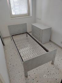 Letto singolo in legno