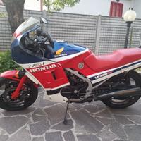 Honda VF 500