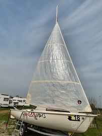 barca vela R18 Paiardi e carrello stradale