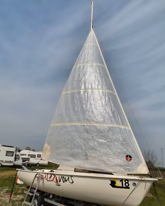 barca vela R18 Paiardi e carrello stradale