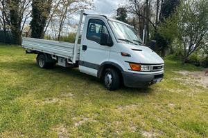 M127 - Furgone Iveco Daily 35C11 cassone fisso