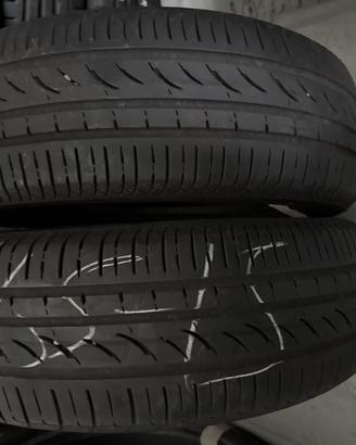 J&J AUTOMOTIVE Tappetini Auto In Velluto Su Misura Per Nissan Almera Tino (2000-2006) - Set Da 4 Pezzi, Antiscivolo, Fonoassorbenti