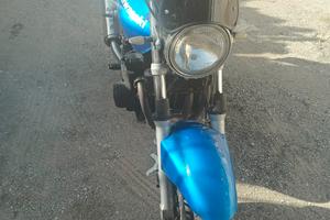 Kawasaki zr7