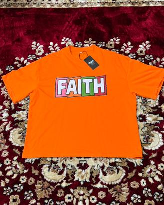 Maglietta Faith arancione con logo