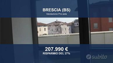 Immobile in asta di 142 m² con più di 5 locali a B