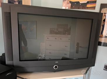 TV con tubo catodico LOWE