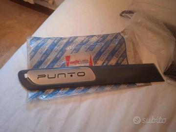 MODANATURA LATERALE FIAT GRNADE PUNTO EVO