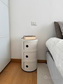 Comodino componibile Kartell