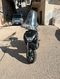 Beverly 200