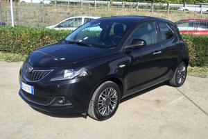 Lancia Ypsilon 1.0 FireFly 70cv Hybrid Platino
