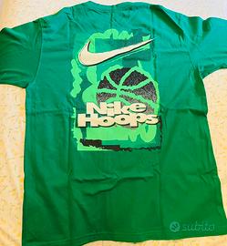 T-shirt Nike
