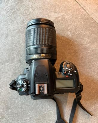 Nikon D7500 + obiettivo 18-140