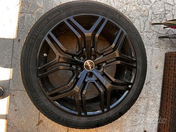 Cerchi e gomme range rover