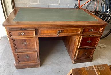 Scrivania a cattedra fine ‘800