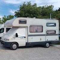 camper mansardato International caravan 