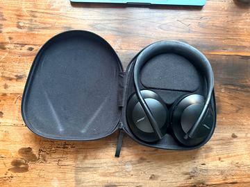 Bose Noise Cancelling Headphones 700