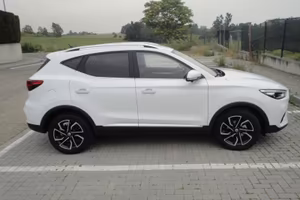 MG ZS 1.5 VTi-Tech Luxury (2024)
