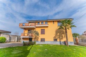 Villa di 331 m² con 5 locali e box auto doppio a S