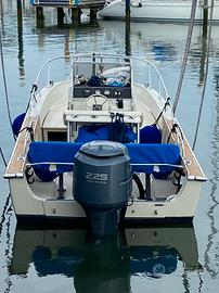 Boston Whaler Outrage 22