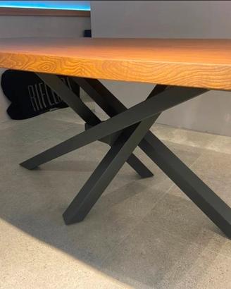Tavolo in legno Shangai
