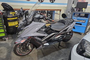 Kymco ak 550 2017