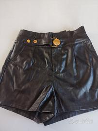 pantaloncini similpelle perfetti con pences