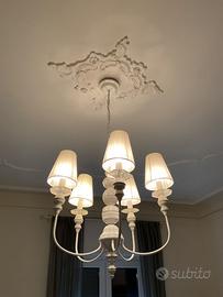 Lampadario con paralumi in stoffa