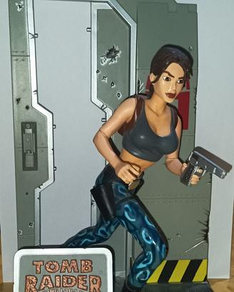 Lara Croft Area 51 Tomb Raider-Playmates Toys-1999