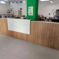 Bancone reception finitura laminato seminuovo