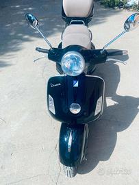 Vespa Piaggio 250 GTS come nuova