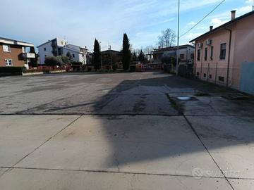 Immobile di 250 m² a Calcinato