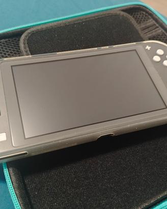 Nintendo Switch lite Grigia + Pokemon spada 