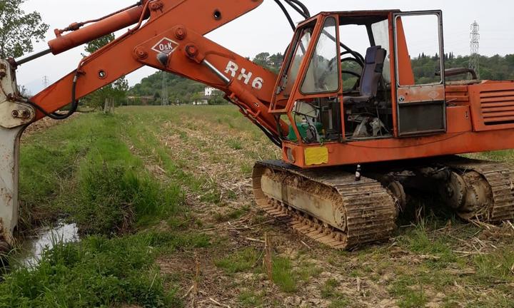 escavatore 200 quintali